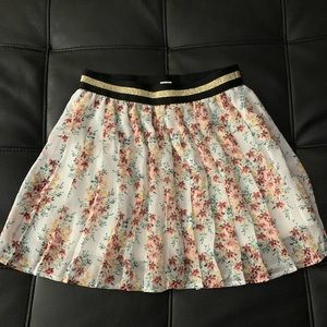 Old Navy pleated skirt